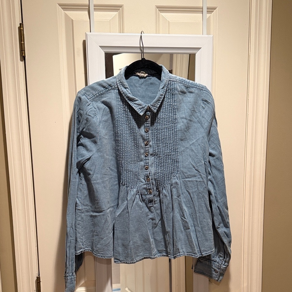 Anthropologie Pilcro Casual Denim Button-Up Shirt